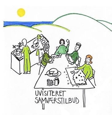 Åbent forum hvor der sidder mennesker rundt om et bord